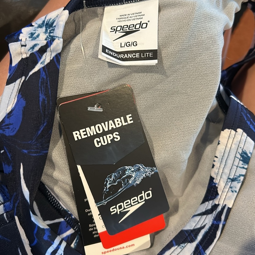 Speedo Women’s Size Large Swim Top‎ with Removable Cups NWT - Picture 5 of 6